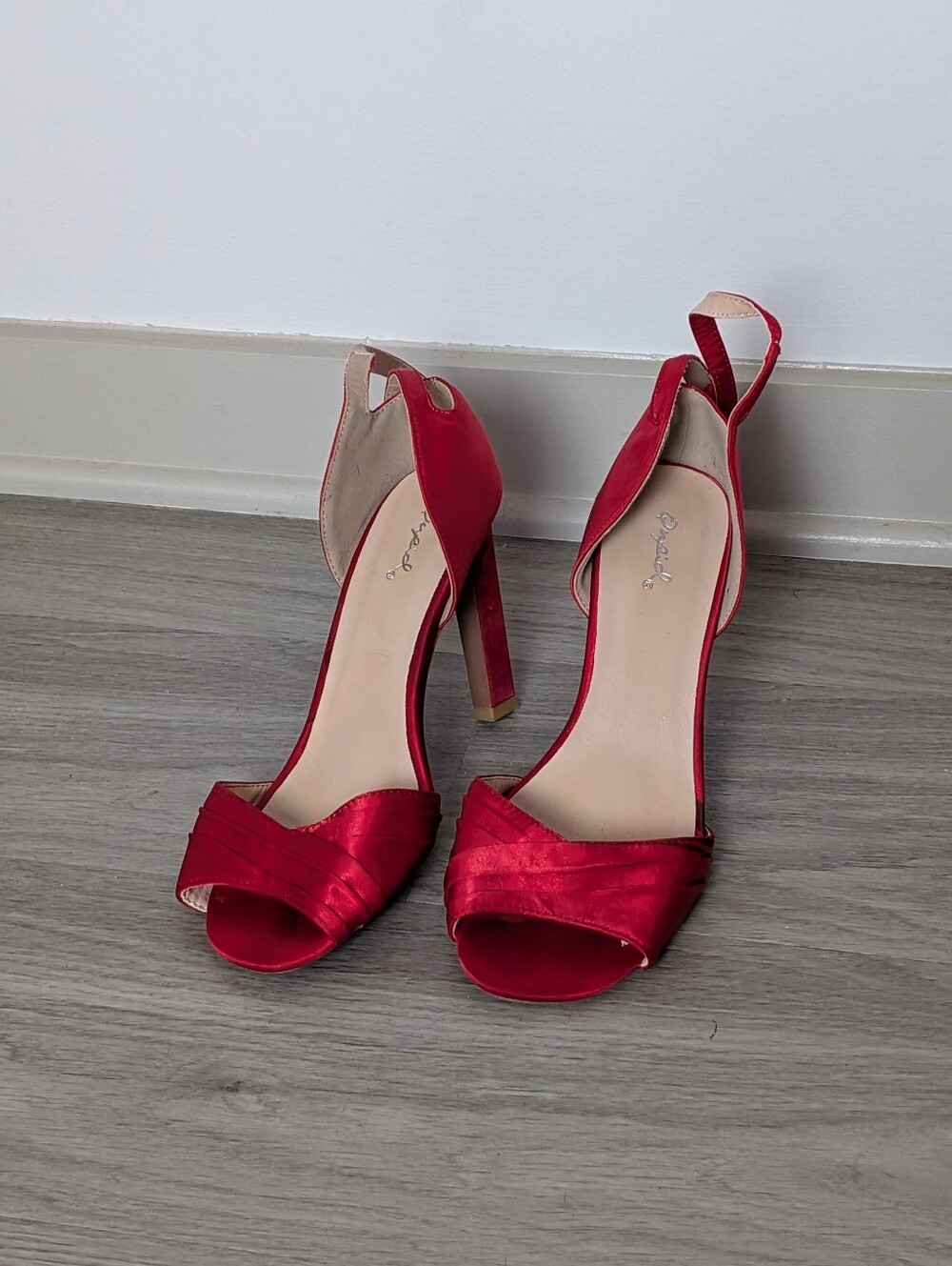 Red Satin Open-Toe High Heel Pumps Qupid Size 8